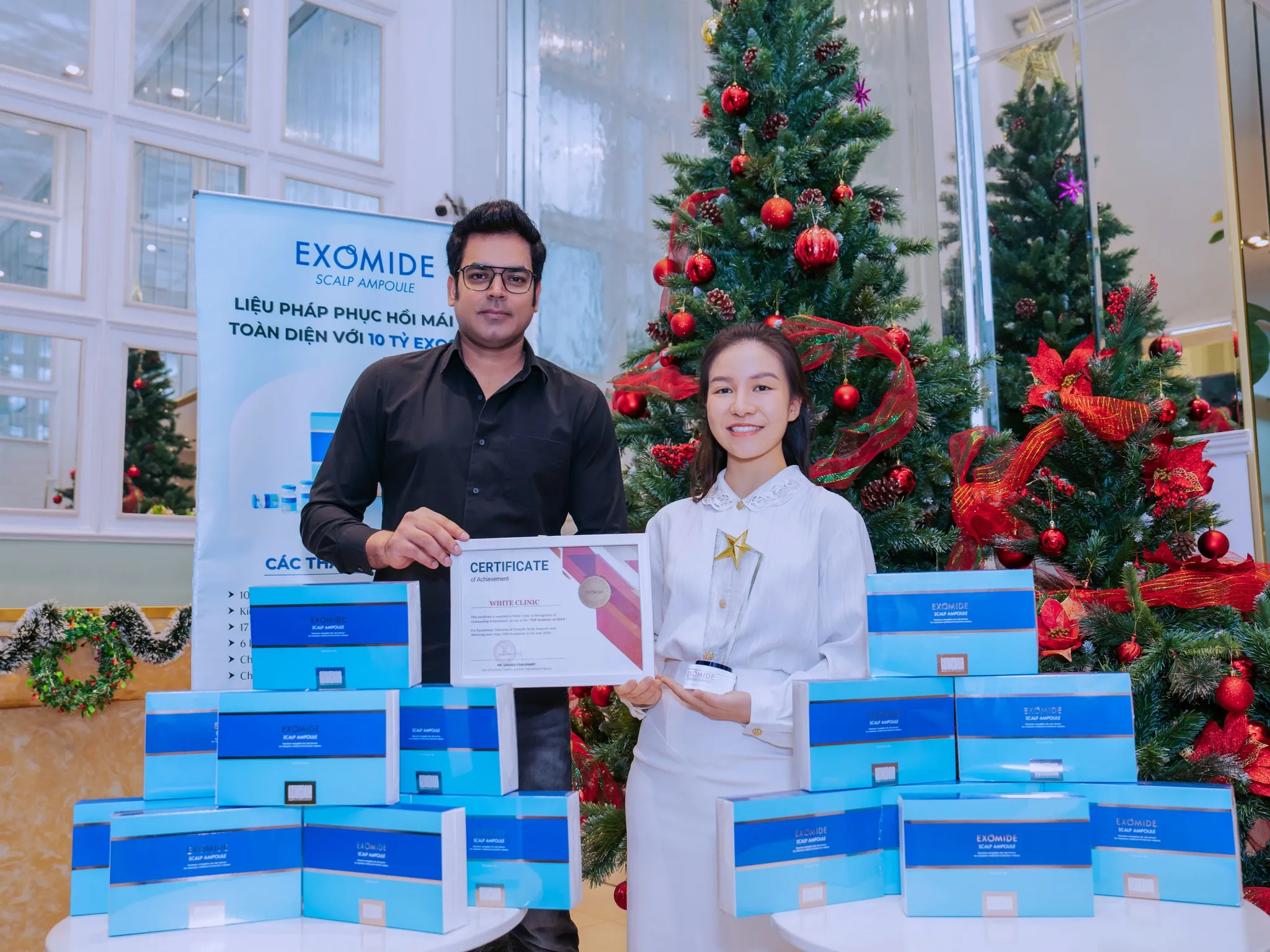 Exomide Vietnam & KNS International Present “Top Achiever Award 2024” to White Clinic for Excellence in Hair Loss Treatment highlight